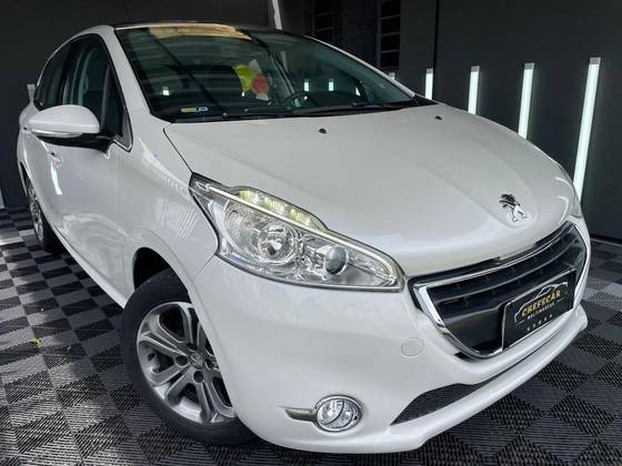 PEUGEOT 208 1.6 GRIFFE 16V FLEX 4P AUTOMÁTICO PEUGEOT 208 1.6 GRIFFE 16V FLEX 4P AUTOMÁTICO